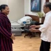 Jokowi Menjenguk Prabowo Subianto Pasca Operasi Cideranya